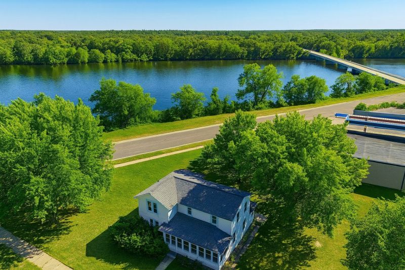 Best Gutter Protection Contractors in Lorain, OH